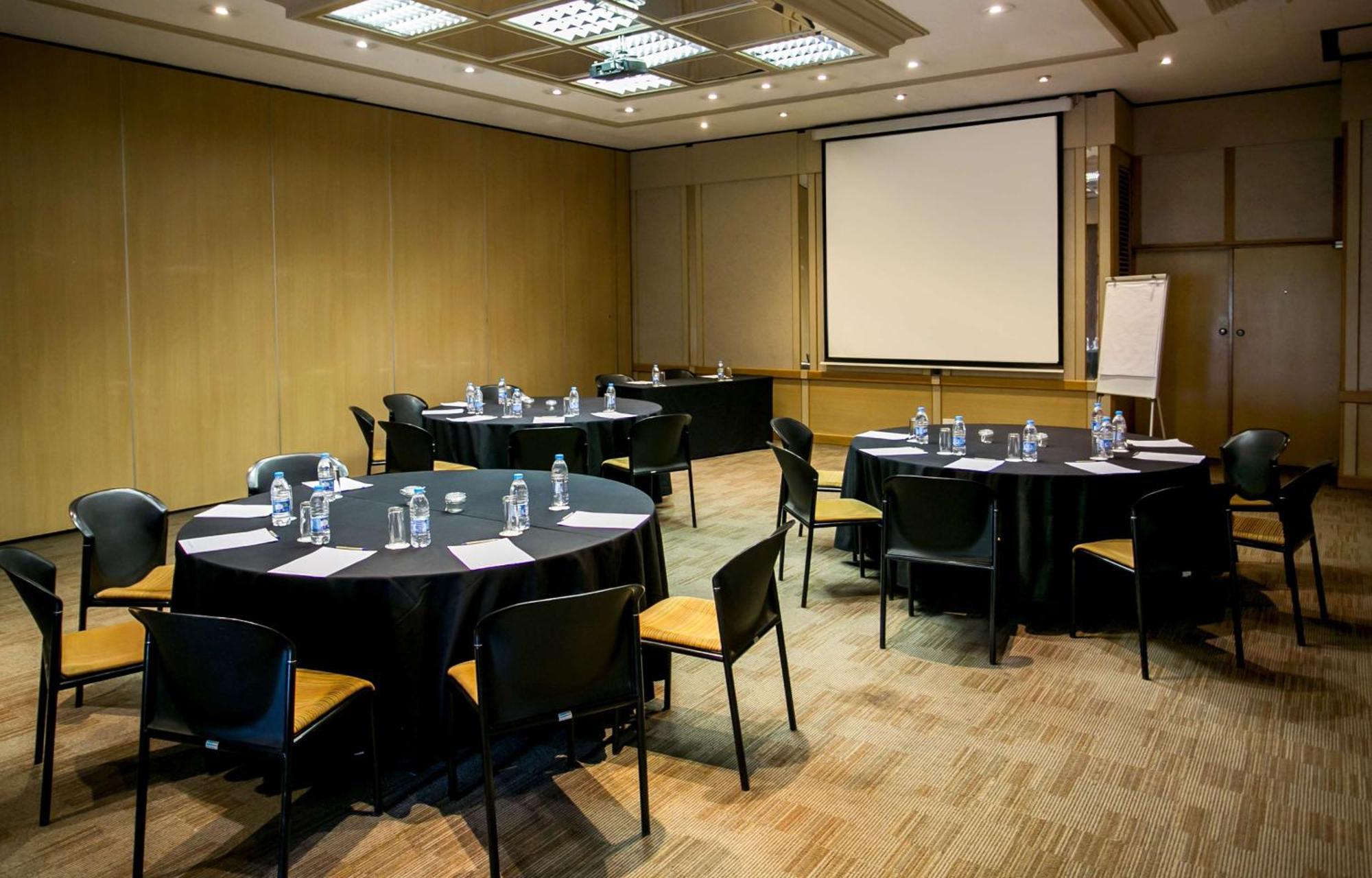 Garden Court Or Tambo International Airport Hotel Kempton Park Eksteriør billede
