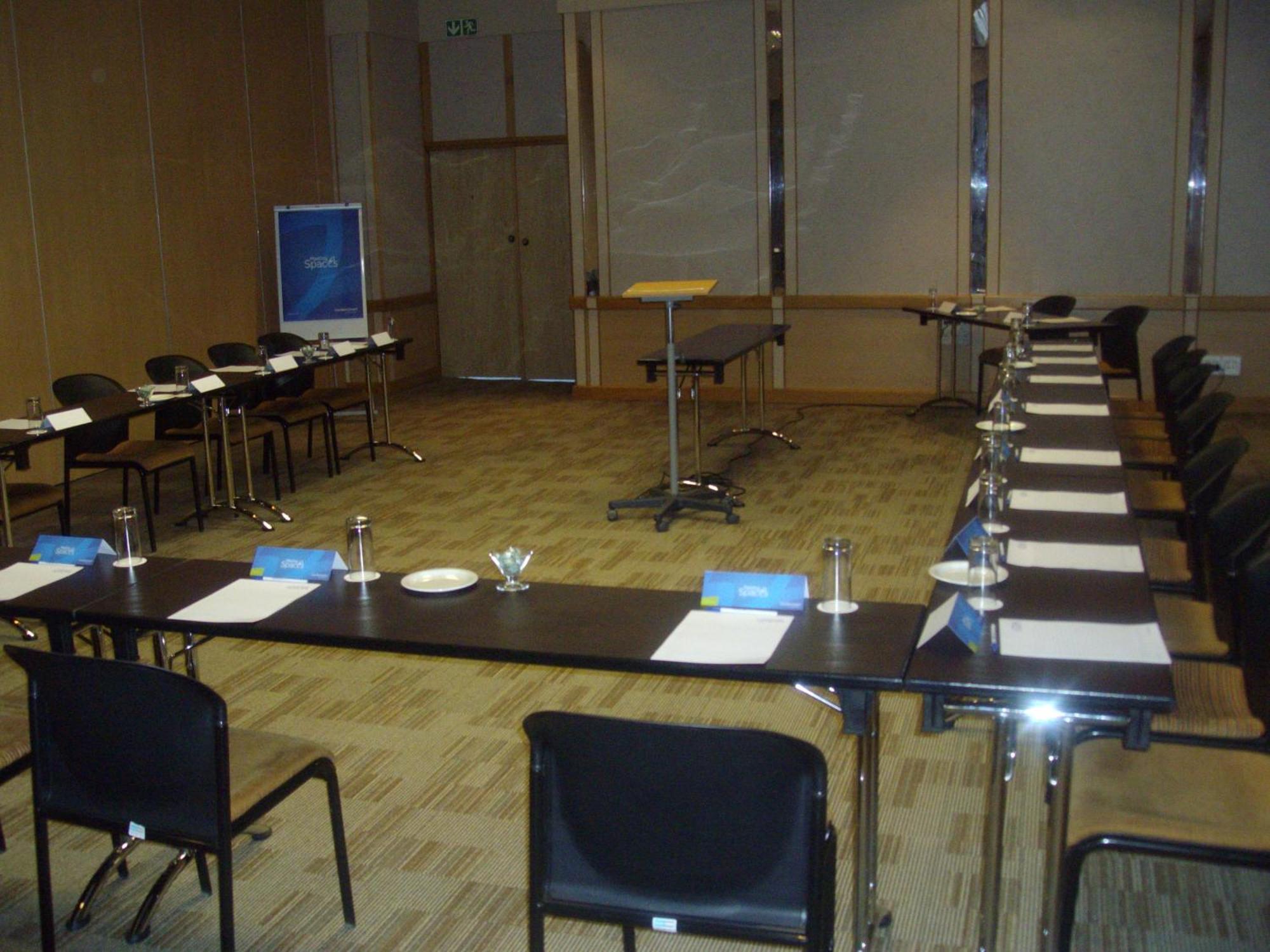 Garden Court Or Tambo International Airport Hotel Kempton Park Eksteriør billede