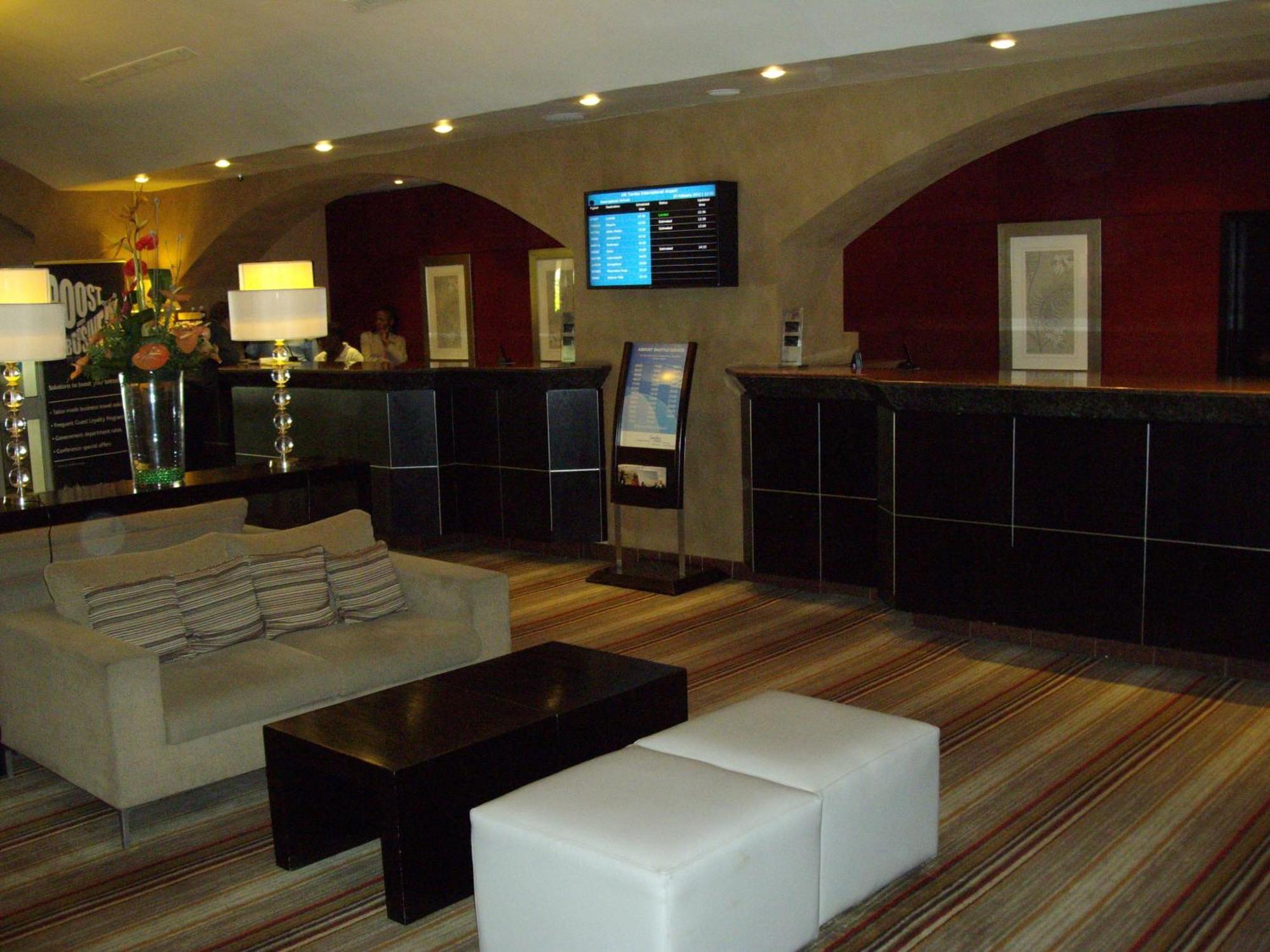 Garden Court Or Tambo International Airport Hotel Kempton Park Eksteriør billede